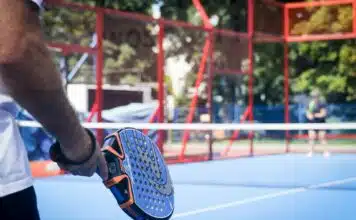 Comment bien choisir sa raquette de padel ? Tout ce que vous devez savoir