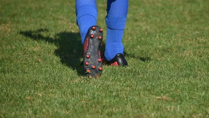 Ce qu'il faut savoir pour bien choisir son type de crampons